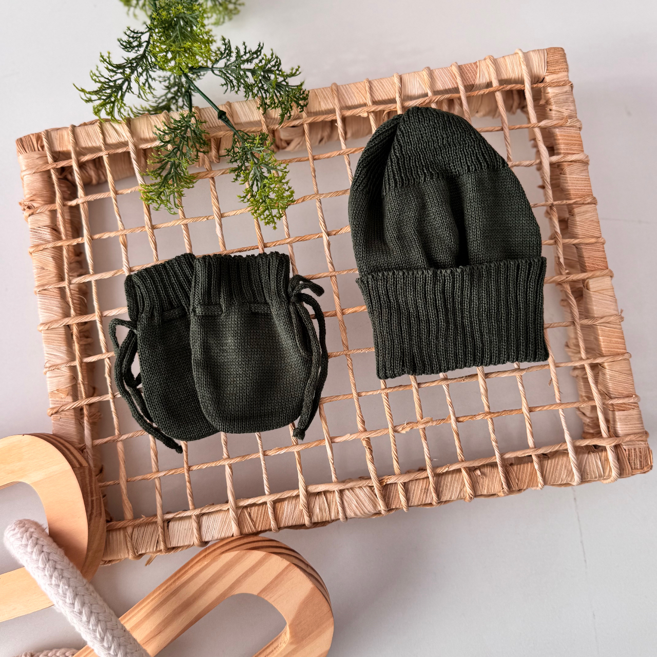  kit touca e luva- verde militar